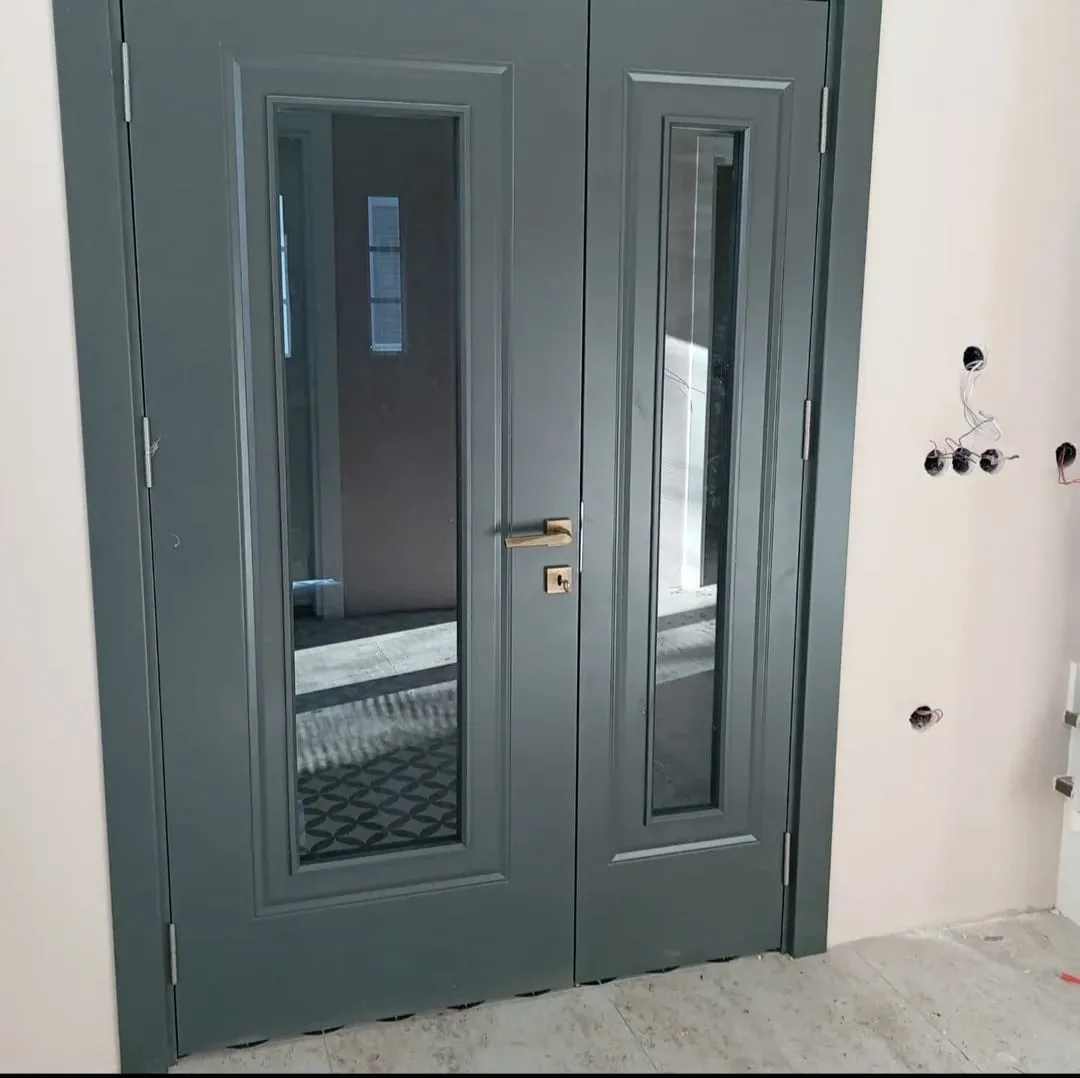 Antrasit gri renkli çift açılır misafir odası kapısı