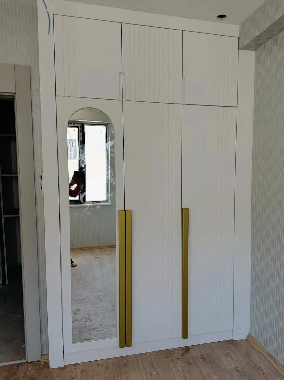 Aynalı elbise dolabı gardırop — Emin Kapı Osmaniye