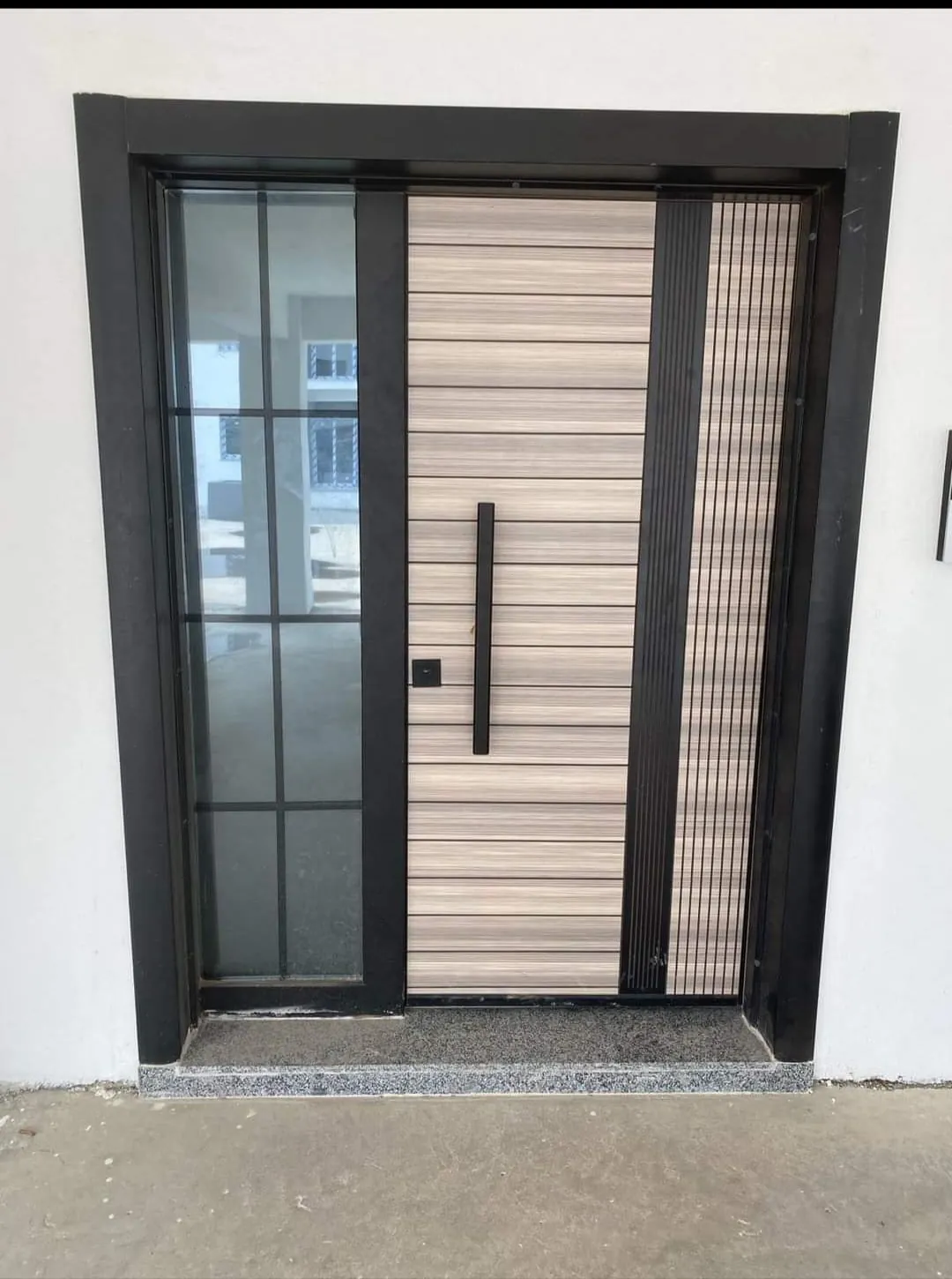 Genis kapı modeli — Çelik kapı