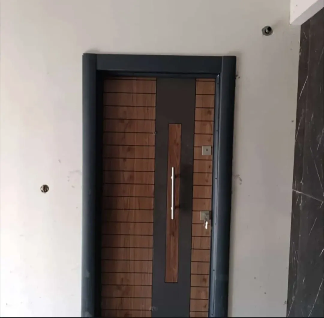 Lüks laminoks kapı modeli 39 — Çelik kapı